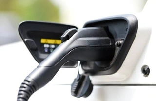 High-Efficiency Air Cooling EV Chargers for Public and Fleet Charging Applications