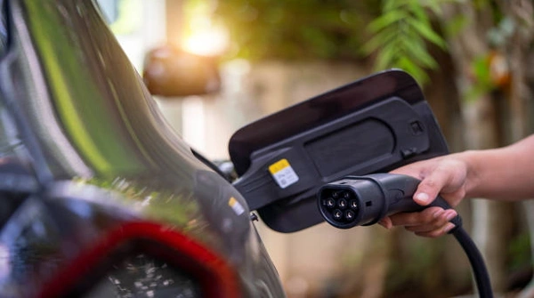 The Advantages of Installing an EV Charger at Home for Cost Savings and ...