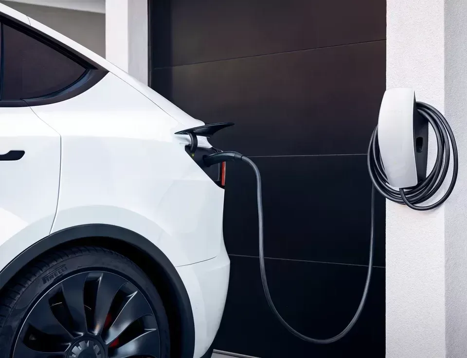Best Places to Invest in Commercial EV Chargers