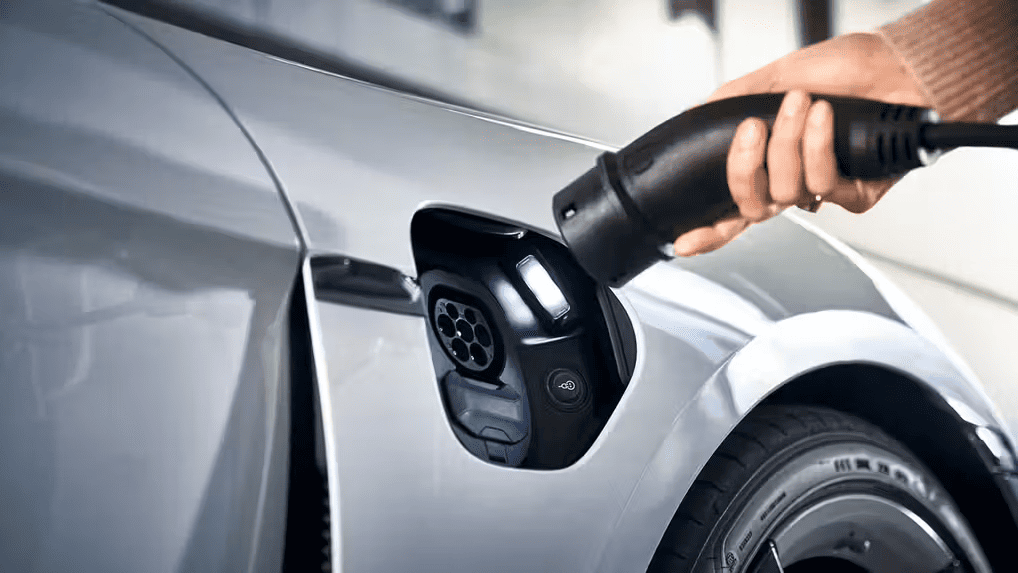 ISO 15118 Plug and Charge: Revolutionizing the EV Charging Experience