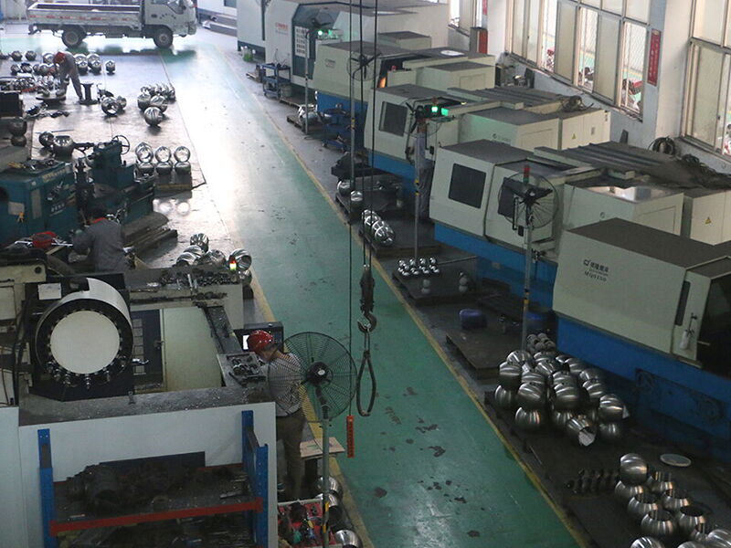 Busy Workshop-Worker & Machinary