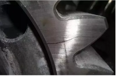 Brief analysis on forging crack and heat treatment crack Brief analysis on forging crack and heat treatment crack