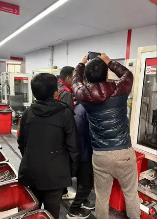 Our Engineer Making an Introduction for KITZ Representatives