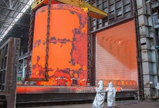 Large Steel Forging Production: Challenges & Quality Control