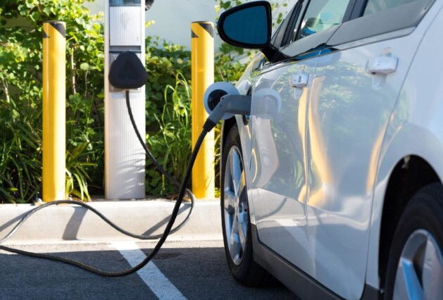 Complete Guide to Electric Vehicle Charging Standards