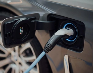 How to Charge Plug-in Hybrid Electric Vehicles (PHEVs)