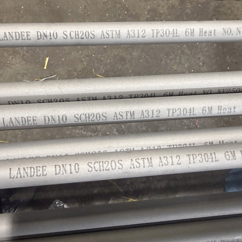 ASTM A312 TP304L Seamless Steel Pipe, ASME B36.19M, DN10, 6 M
