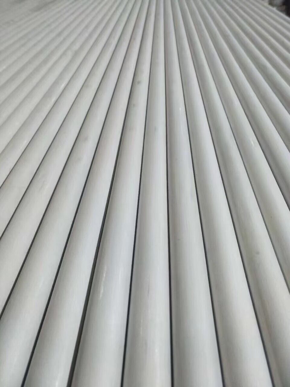 Dual phase Pipe