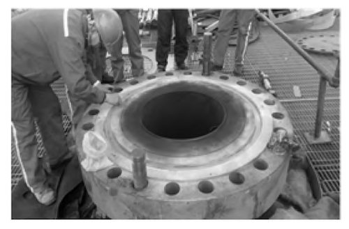 On-site Inspection of Hydrogenation Reactor Flange Groove Contact Surface Using Red Lead Method On-site Inspection of Hydrogenation Reactor Flange Groove Contact Surface Using Red Lead Method