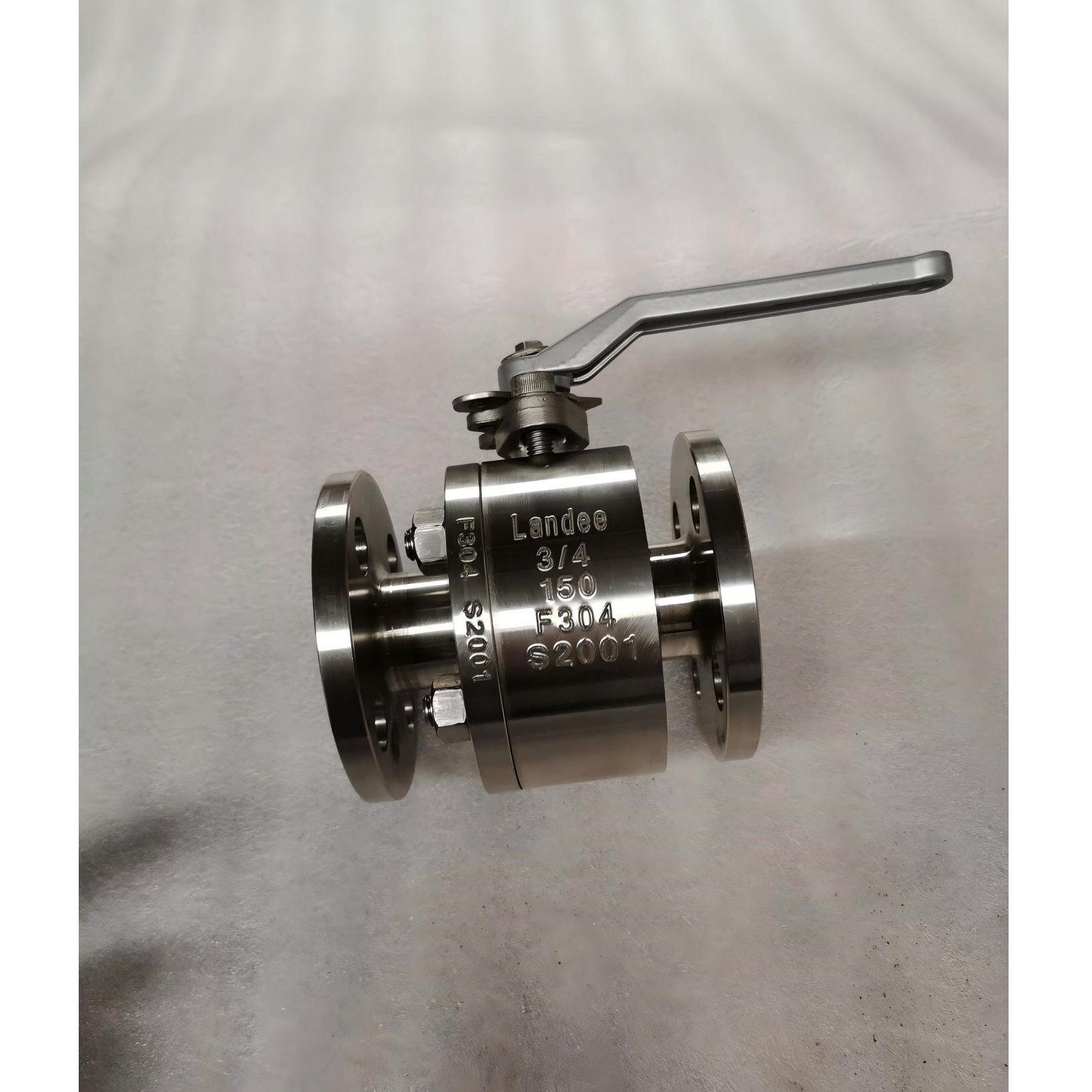 API 608 Floating Ball Valve, ASTM A182 F304, 3/4 IN, CL150