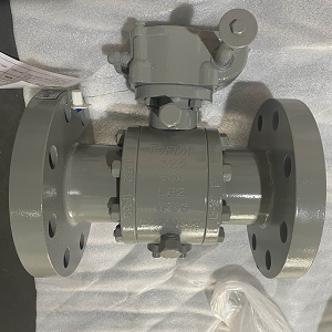 API 6D LTCS Ball Valve, 2PC, ASTM A350 LF2, 3 x 2 IN, 300 LB