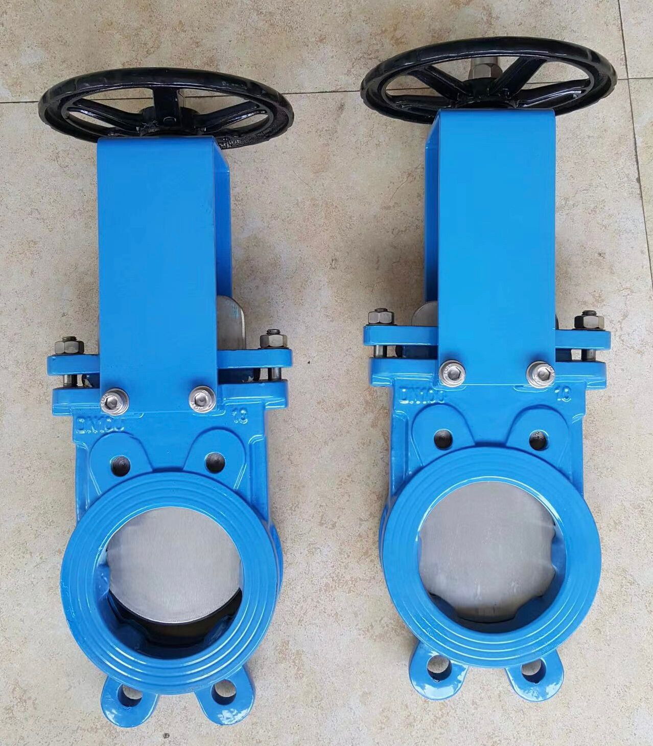 Rubber Seated Lug Knife Gate Valve, GGG40, 3 Inch, 150 LB
