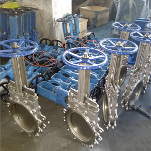 SS304 Knife Gate Valve, Lugged Type, DN150, PN16, Viton Seat