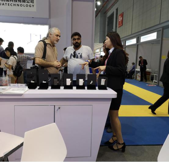 Foreign exhibitors have great interest in Make locks Foreign exhibitors have great interest in Make locks