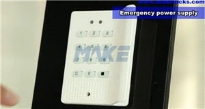 Cerradura de casillero con código y RFID: video de fuente de alimentación de emergencia