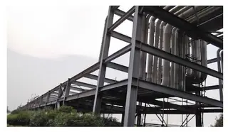 Horizontal ethylene pipeline between two pipe galleries