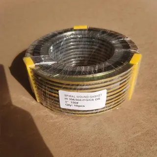 FG Filled Spiral Wound Gasket, SS 304 IR, CS OR, 3 IN, CL150