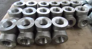 ASTM A105 Tee, 2 × 2 Inch, 2000 LB, FNPT Ends