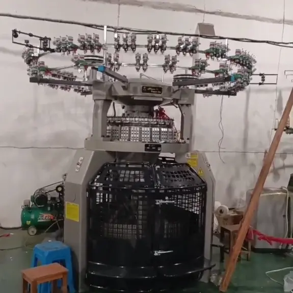 Máquina de tricotar circular al taller del cliente
