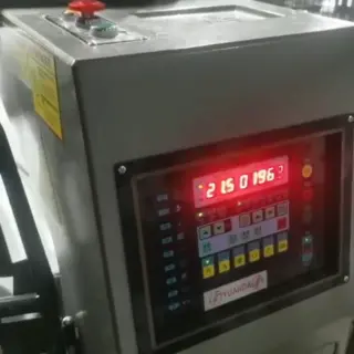 고객의 라이브 비디오를 통해 원대한 기계의 성능을 확인할 수 있습니다.