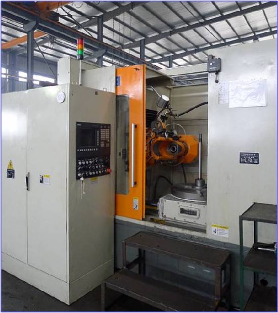 CNC Gear Hobbing Machine 1