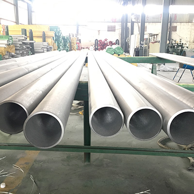 14 Inch x 0.365 Inch W.T. Seamless Stainless Steel Pipe Pickling A312 F316L