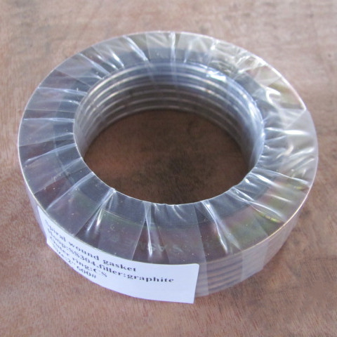 GASKET SPIRAL WOUND 4 IN PRESSURE RATING: 600 LB, OUTER RING MATERIAL: CS, FILLER MATERIAL: GRAPHITE, WINDING MATERIAL: SS 304L, STANDARD: ASME B16.20;