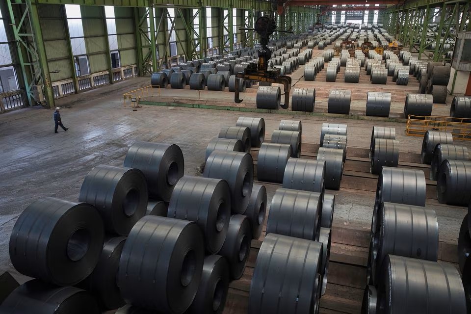 China steel prices hit three-year low on demand woes