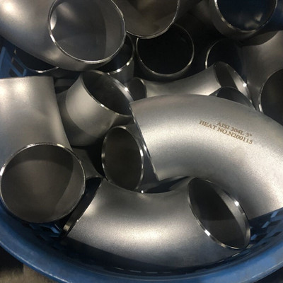 3” SCH40 ASTM A403 WP304L 90D LR BW ELBOW ASME B16.9