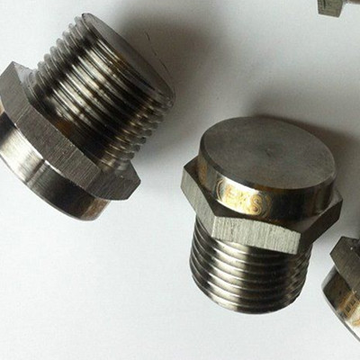 3/4 Inch FNPT Plug ASME B16.11 & ASTM A105 Class 6000 Galvanized