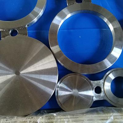 A516 Gr.70 Spectacle Blind Flange ASME B16.48 Forged 4 Inch RF Oiled