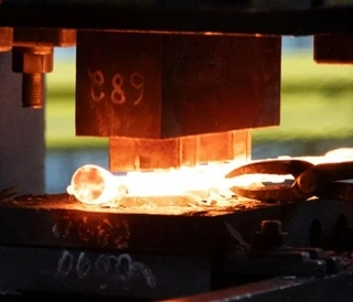 What is Open Die Forging: Process, Advantage & Application