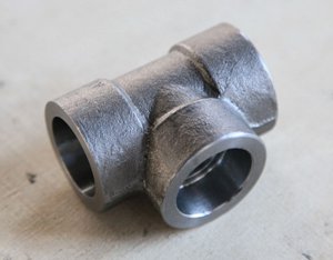 ASTM A105 Forged Steel Tees, PN400, DN20, Socket Weld Ends