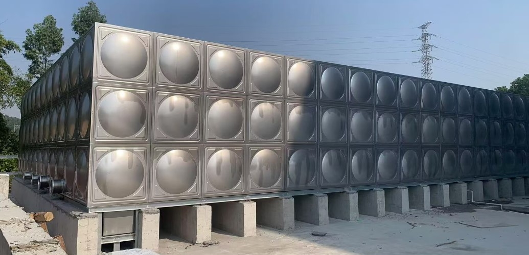 Stainless Steel Water Tanks