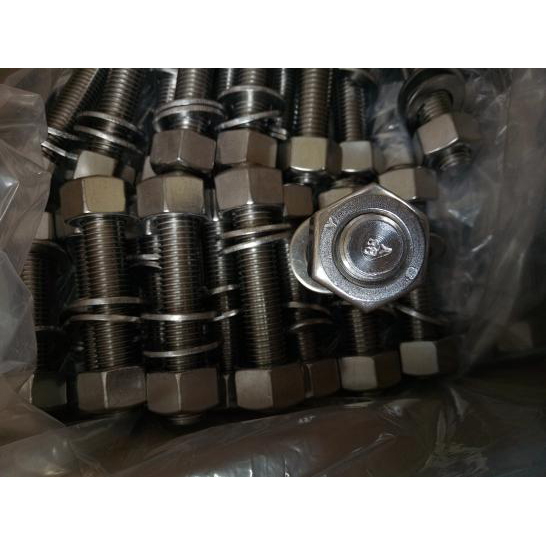 Stainless Steel Stud Bolt & Nuts, A193 B8, A194 8, M20*125 mm
