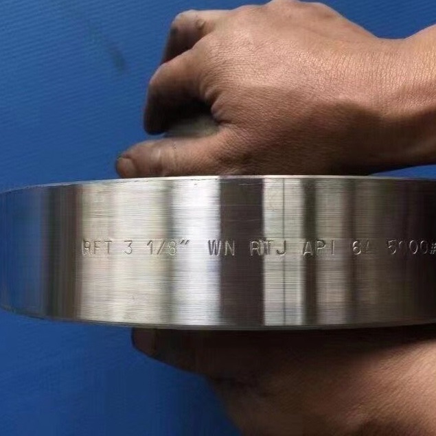 API 6A Weld Neck Flange, 5000 LB, 3-1/8 Inch, ASTM A105N