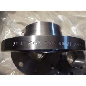 CS A105 WN Flange, ANSI B16.5, Class 150, 4 Inch, Black