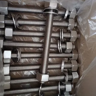 Stud Bolts C/W 2 Nuts & Washers, ASTM A193 B8, A194 8, 3/4 IN