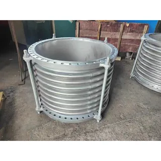 Metal Expansion Joint, SS 304 Pipe, ASTM A105 Flange, 32 IN