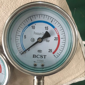 Stainless Steel Dry Pressure Gauge, 1/2 Inch