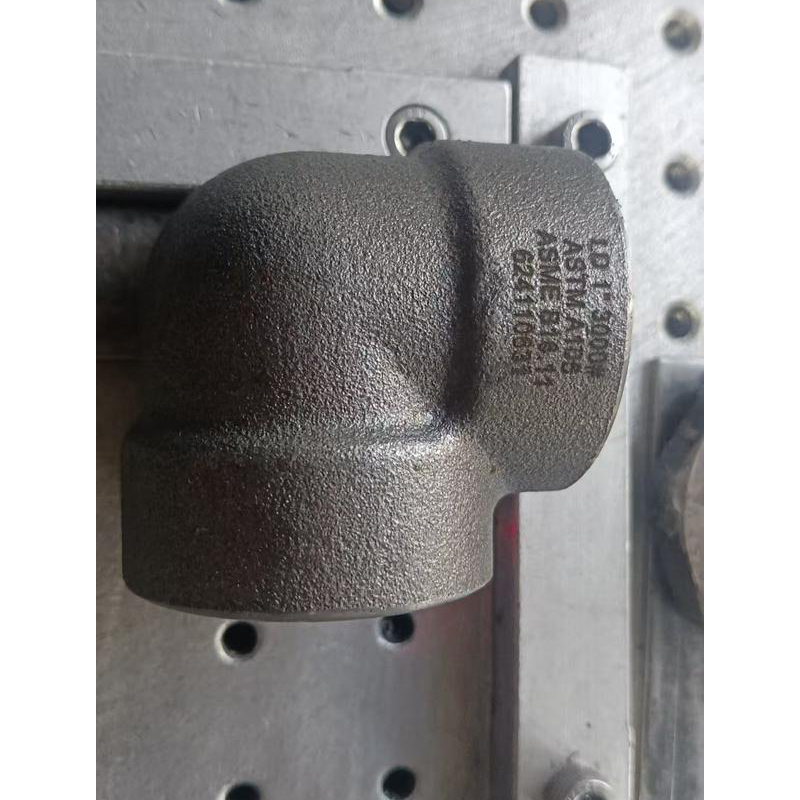 ASME B16.11 Pipe Elbow, 90 Degree, ASTM A105, 1 Inch, CL3000