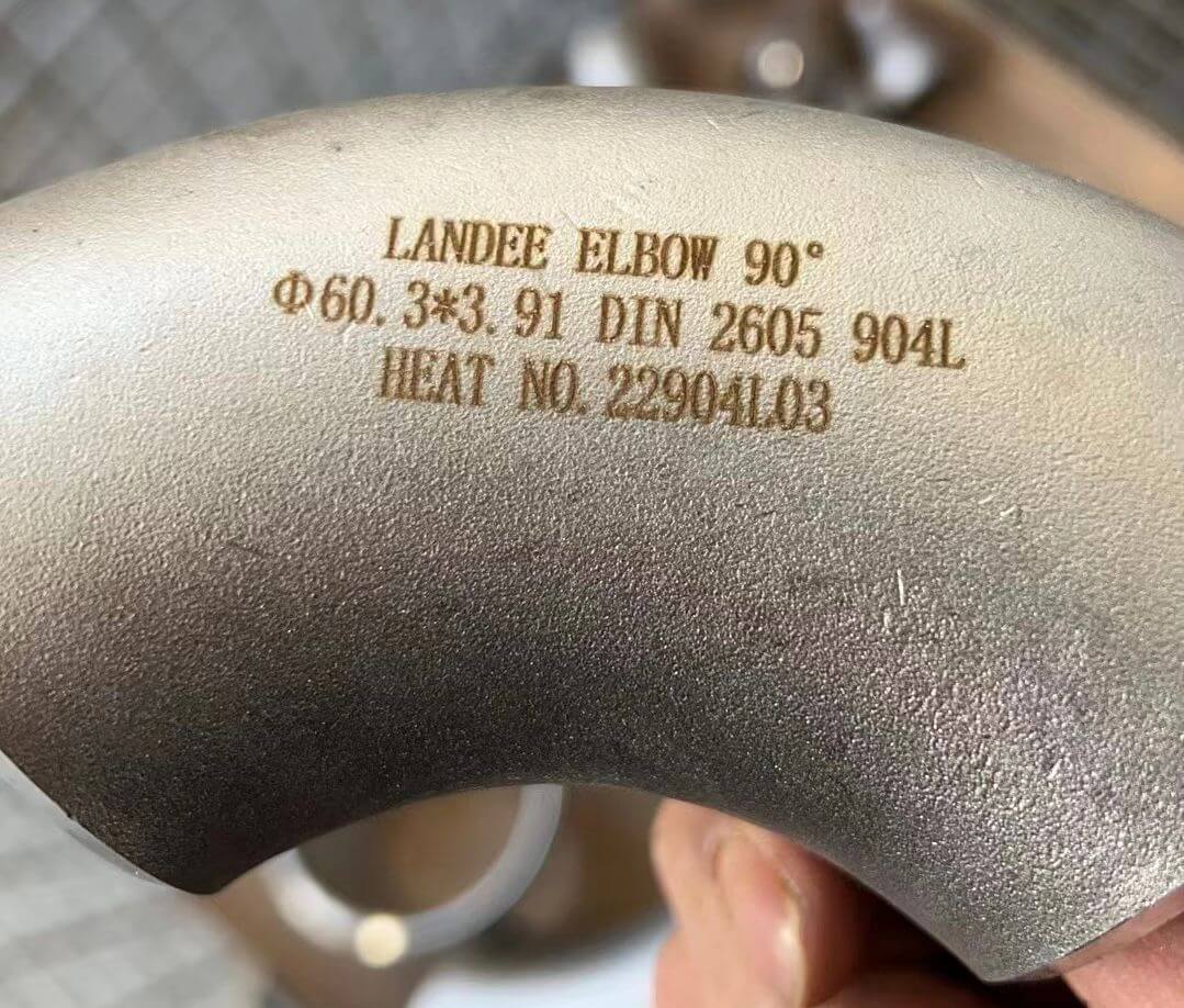 DIN Pipe Elbow