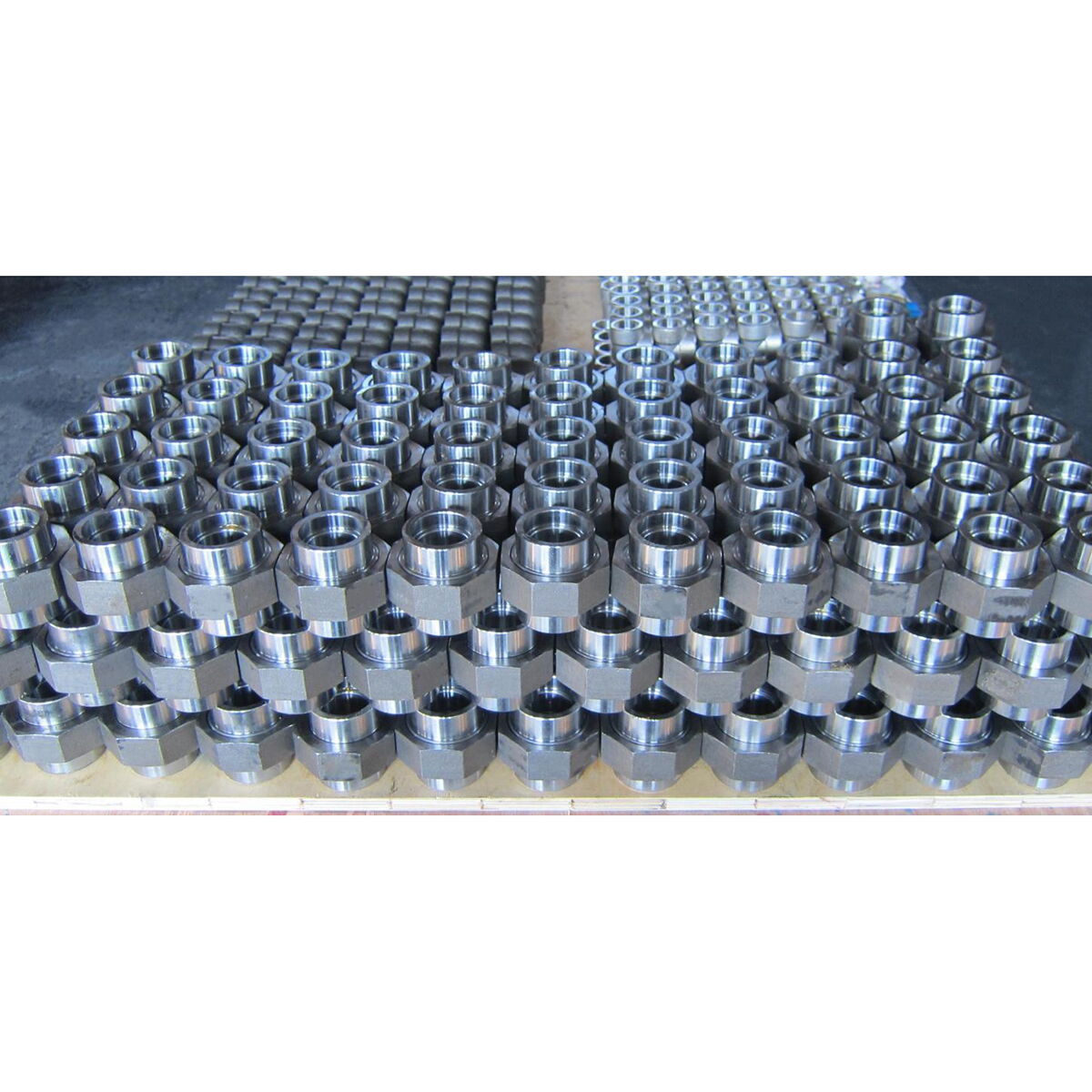ASTM A105N Steam Union, MSS SP-83, 1-1/2 IN, CL3000, SW Ends