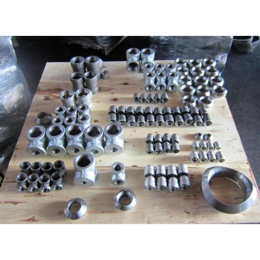 MSS SP-97 Threadolets, ASTM A105, 10 * 1/3 Inch, 6000 LB, BW