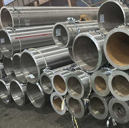Hot-rolled Alloy Steel Pipe, ASME SA106, SA333, SA335
