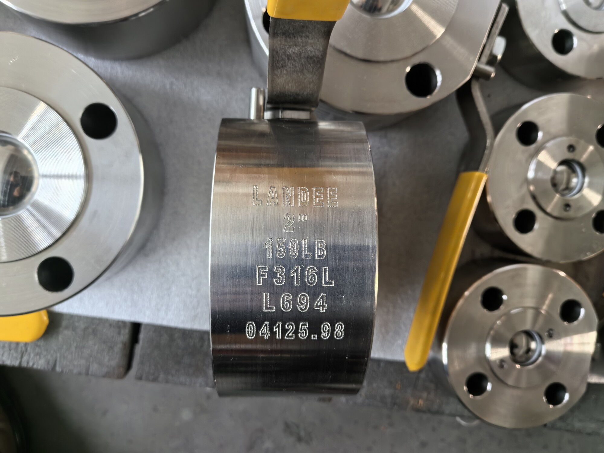 ANSI B16.5 Wafer Ball Valves, ASTM A182 F316L, 2 IN, 150 LB