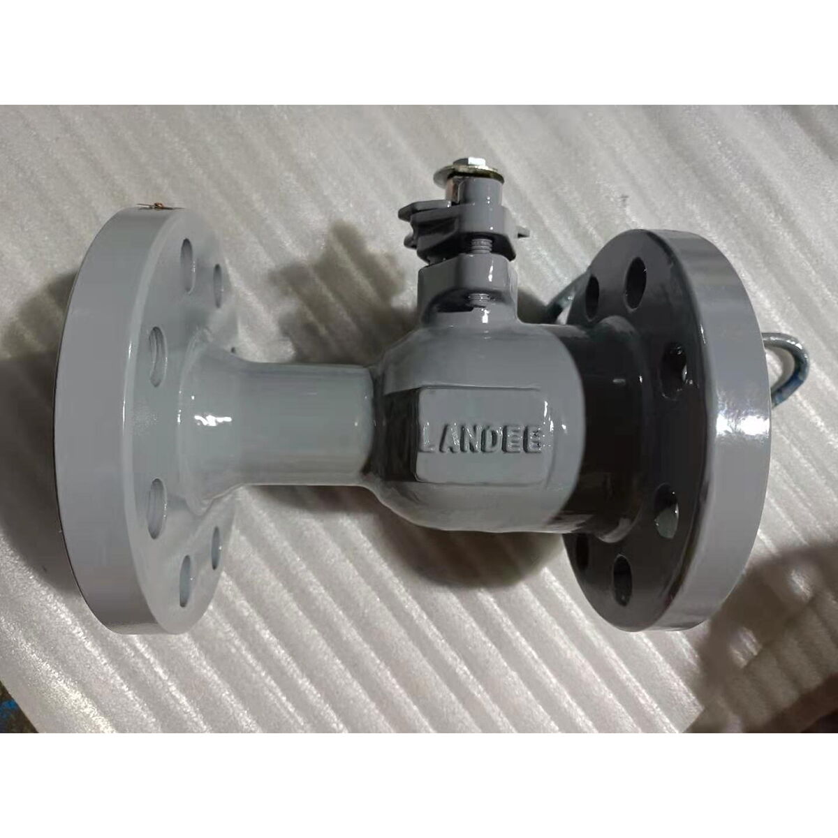 One Piece Floating Ball Valve, A216 WCB, 2*1-1/2 IN, CL300