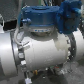 ASTM A105 Trunnion Ball Valve, 3PCS, 6 Inch, 1500 LB, API 6D