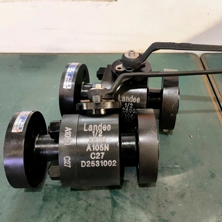 High Pressure Ball Valves, A105N, 1/2 Inch, 2500 LB, Flanged