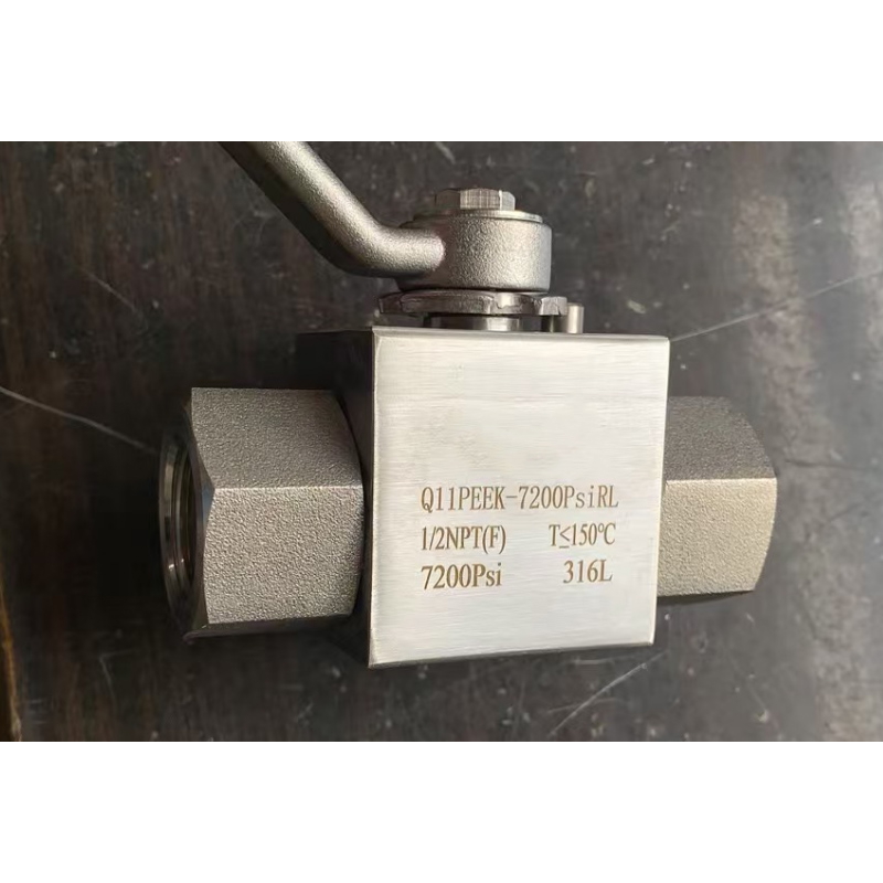 SS 316L Ball Valves, Stainless Steel, 1/2 IN, 7200 PSI, FNPT